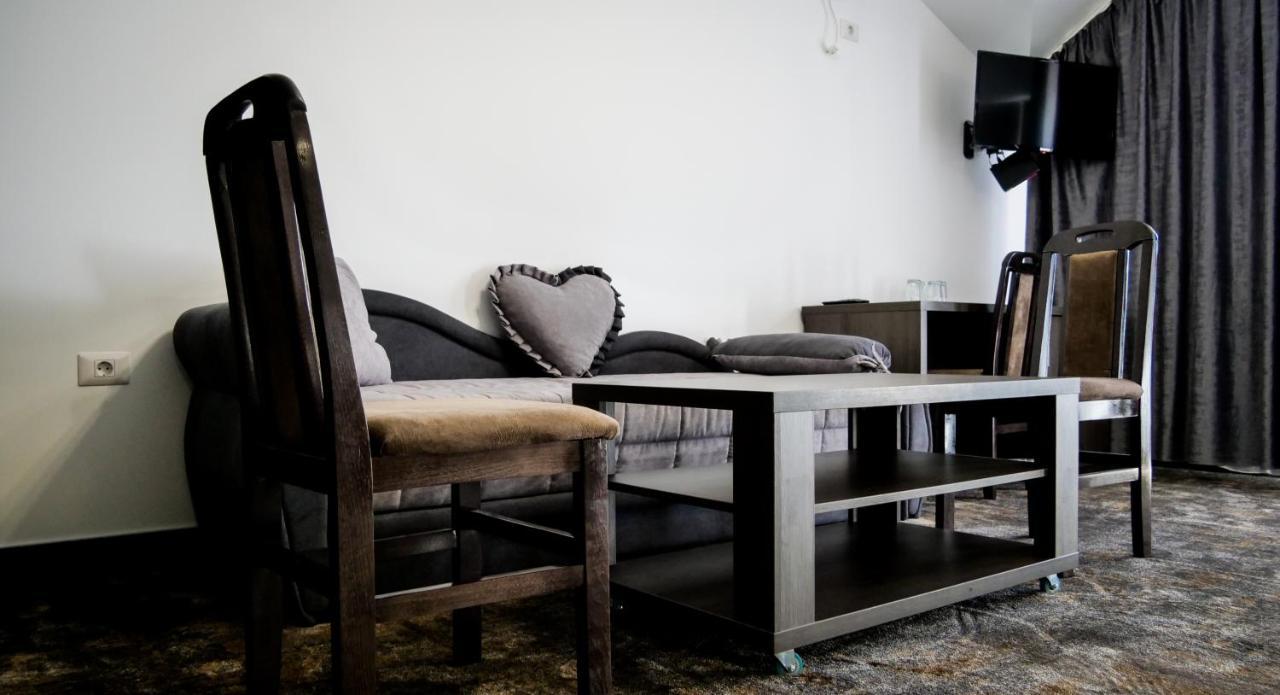 Târgu Jiu Motel Infinit מראה חיצוני תמונה