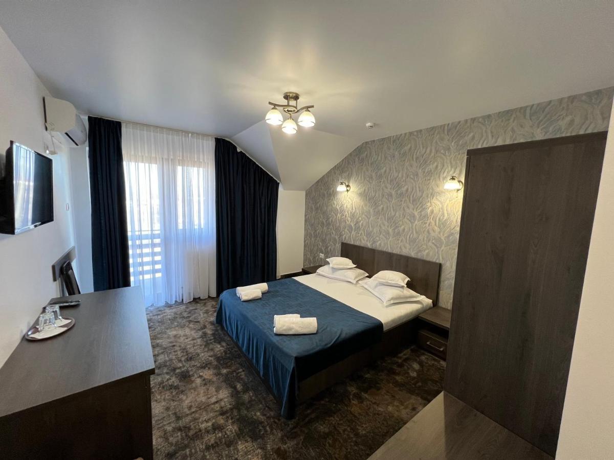 Târgu Jiu Motel Infinit מראה חיצוני תמונה