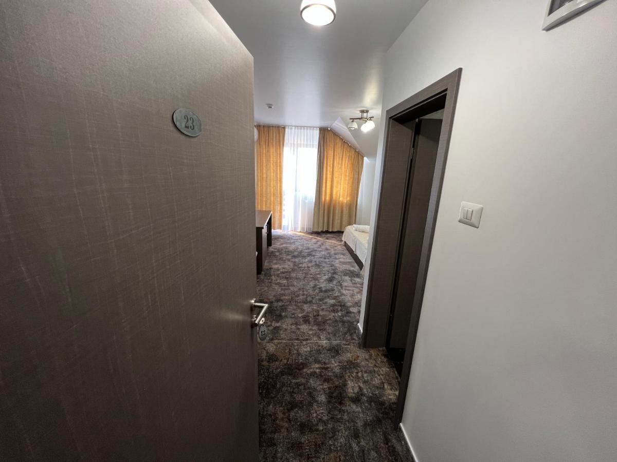 Târgu Jiu Motel Infinit מראה חיצוני תמונה