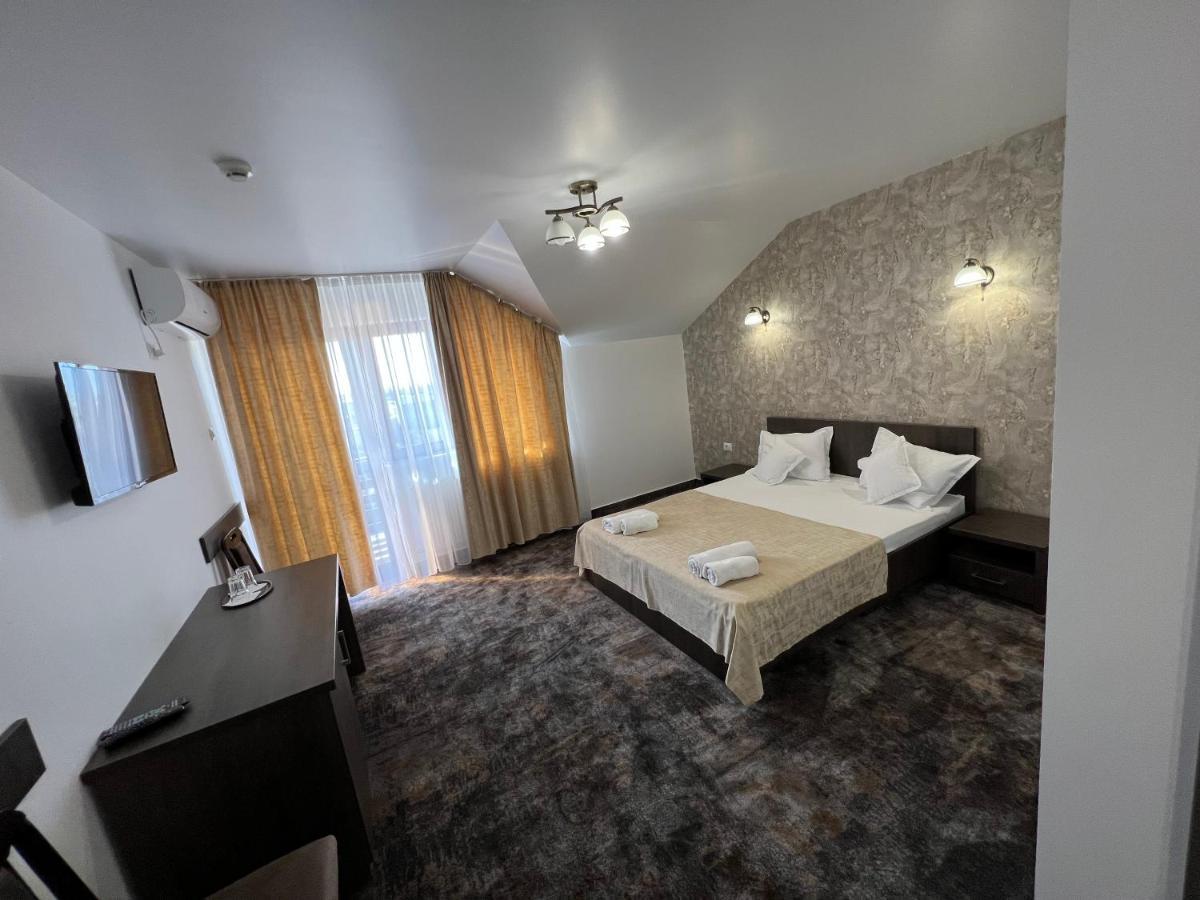 Târgu Jiu Motel Infinit מראה חיצוני תמונה