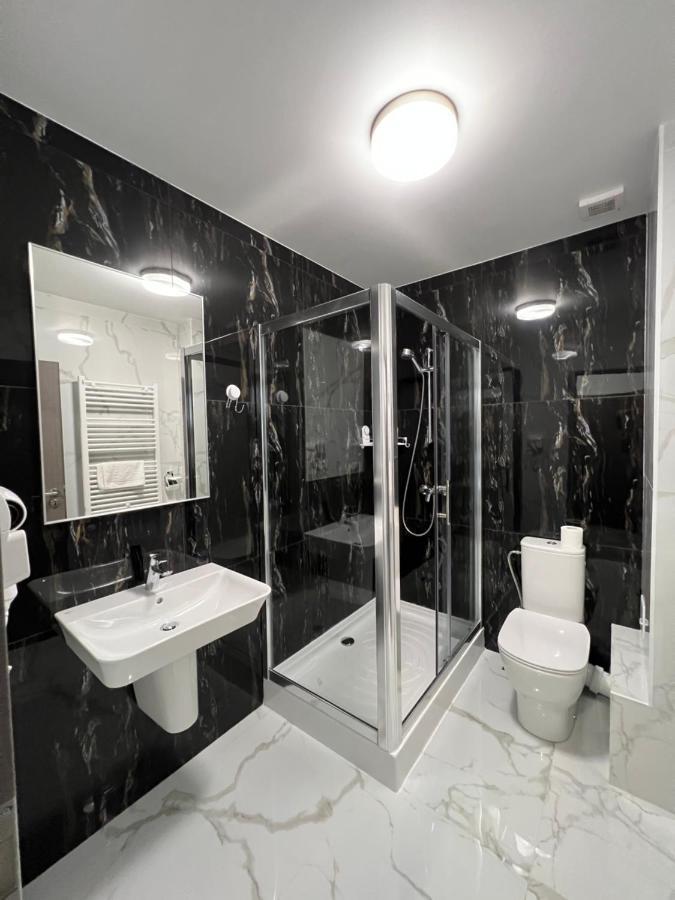Târgu Jiu Motel Infinit מראה חיצוני תמונה
