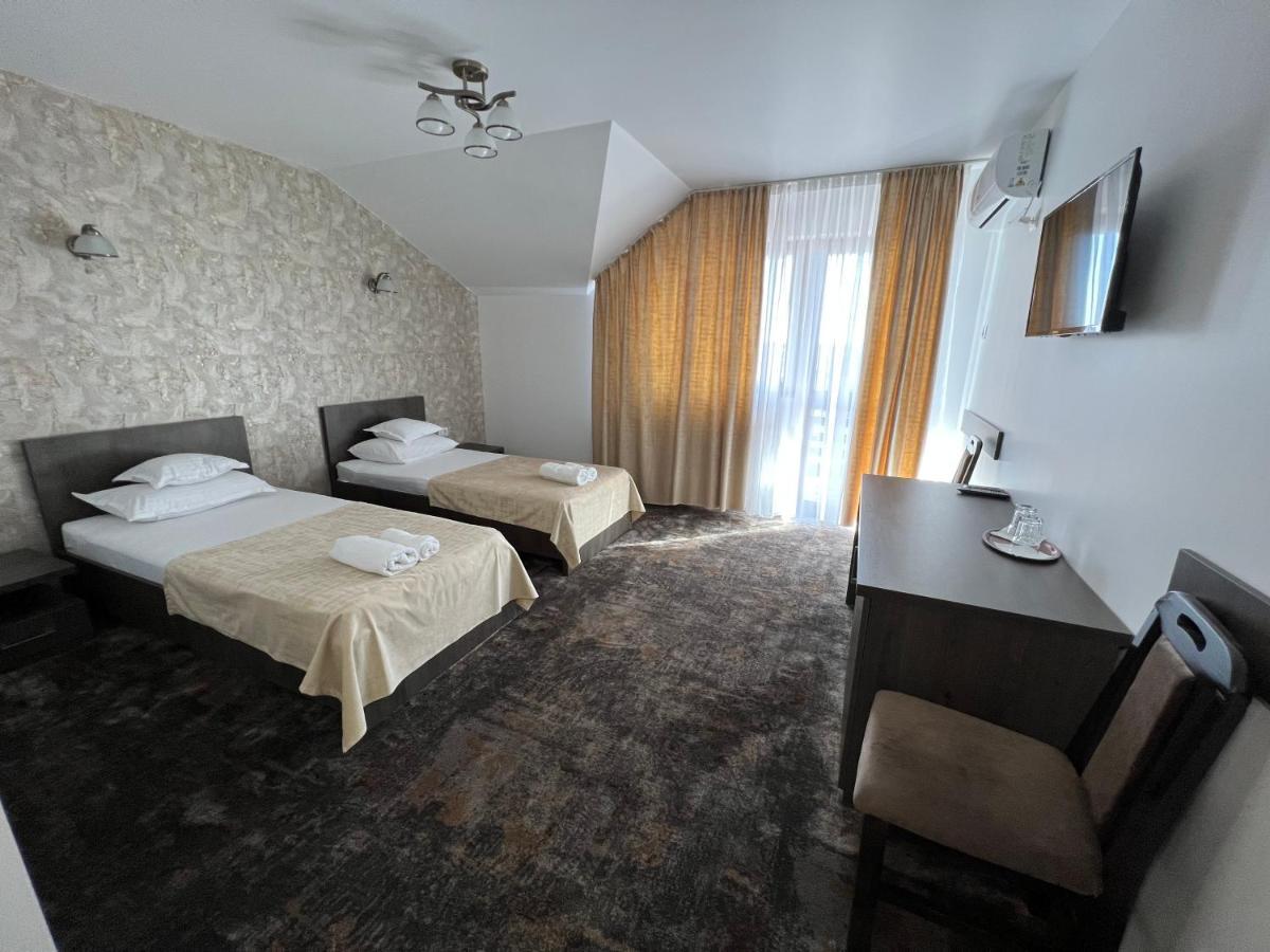 Târgu Jiu Motel Infinit מראה חיצוני תמונה