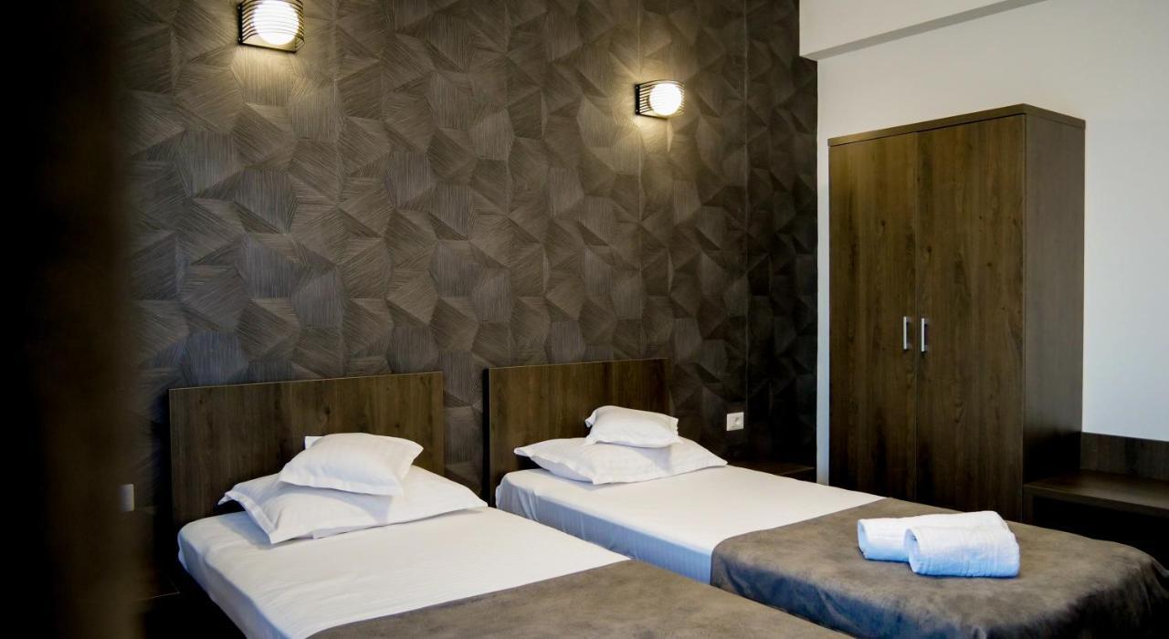 Târgu Jiu Motel Infinit מראה חיצוני תמונה