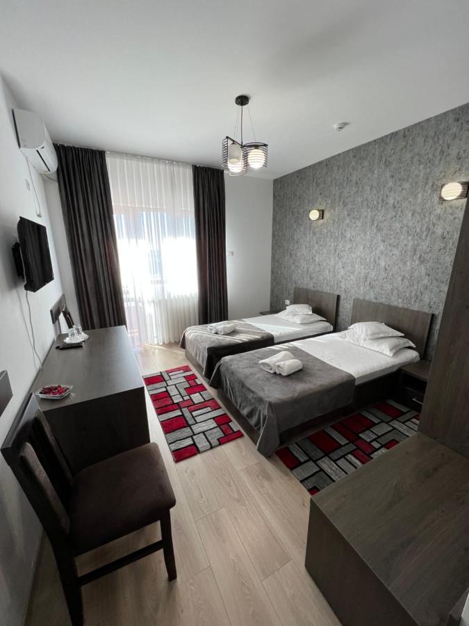 Târgu Jiu Motel Infinit מראה חיצוני תמונה