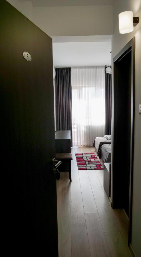 Târgu Jiu Motel Infinit מראה חיצוני תמונה