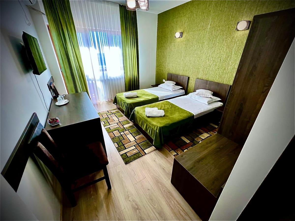 Târgu Jiu Motel Infinit מראה חיצוני תמונה