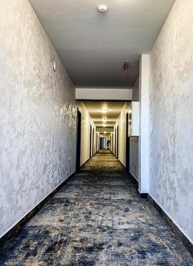 Târgu Jiu Motel Infinit מראה חיצוני תמונה