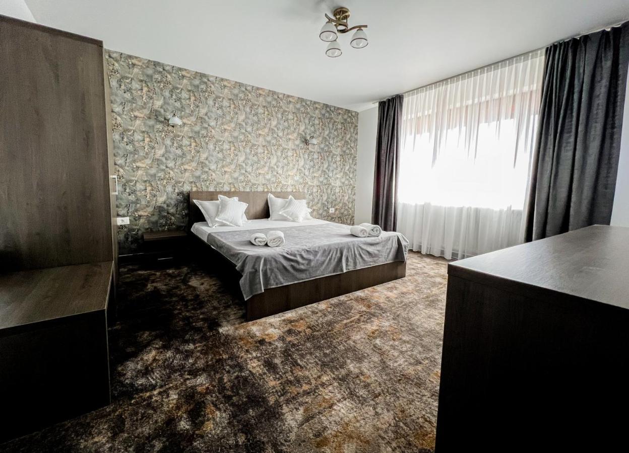 Târgu Jiu Motel Infinit מראה חיצוני תמונה