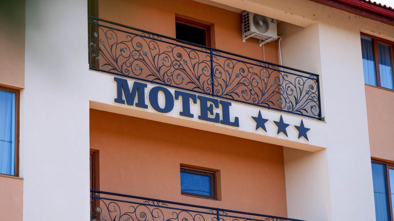 Târgu Jiu Motel Infinit מראה חיצוני תמונה