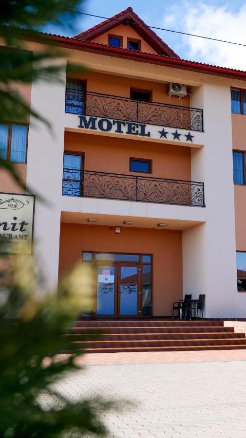 Târgu Jiu Motel Infinit מראה חיצוני תמונה